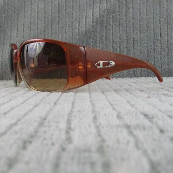 New Divine Eyewear Vixen Orange Fade/Amber Gradient Sunglasses NWT Women's - Picture 2 of 9